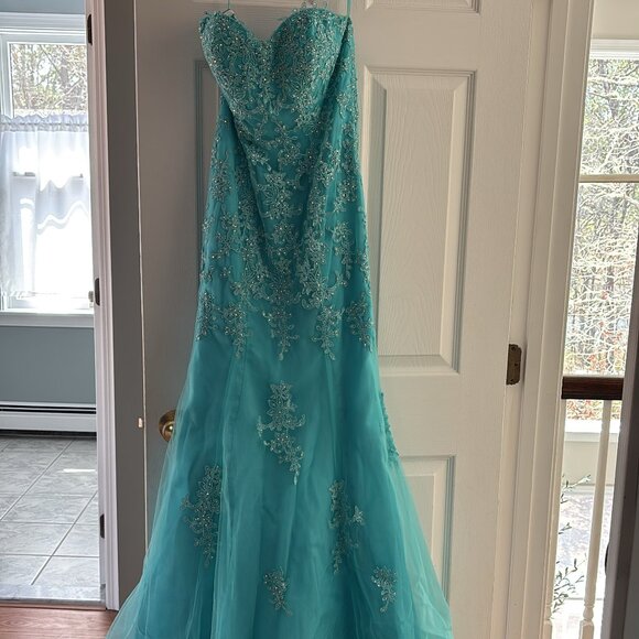 Teal Sparkly Mermaid style Prom Dress